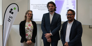 Bild der Ringvorlesung mit Prof. Dr. Nele McElvany, Prof. Dr. Frederick de Moll und Dr. Sittipan Yotyodying