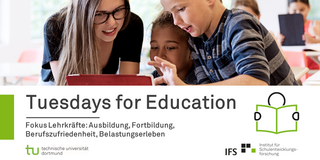Tuesdays for Education Lehrkraft mit zwei Grundschulkindern am Laptop